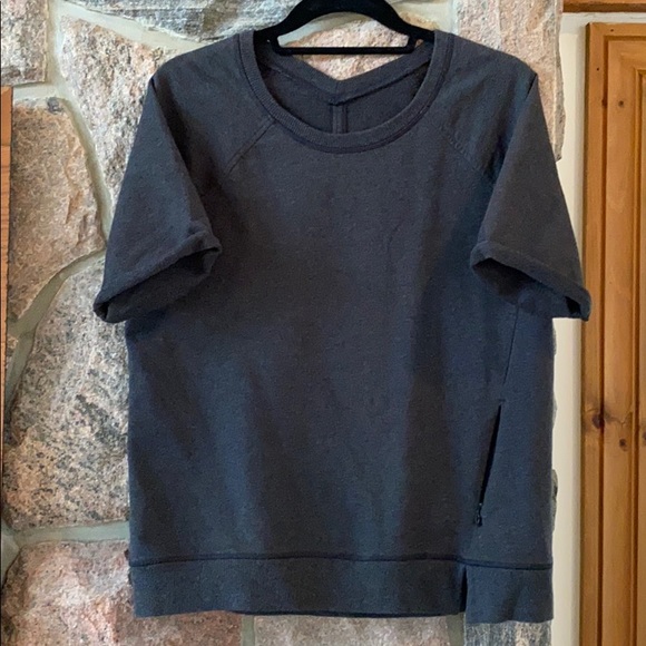 LuLu Lemon Short Sleeve Sweatshirt ✨Classic✨ - Picture 1 of 8